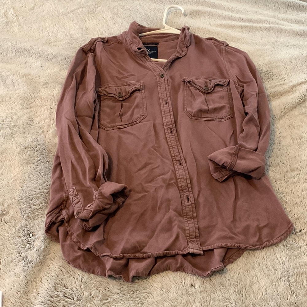 Women’s M button down longsleeved top, soft berry color, boyfriend fit